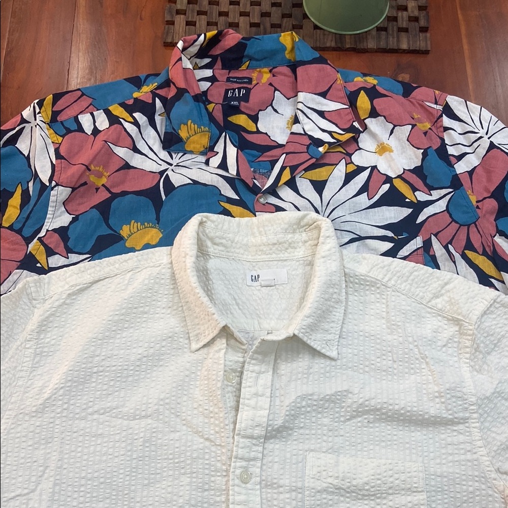 GAP Casual Button Down Shirts